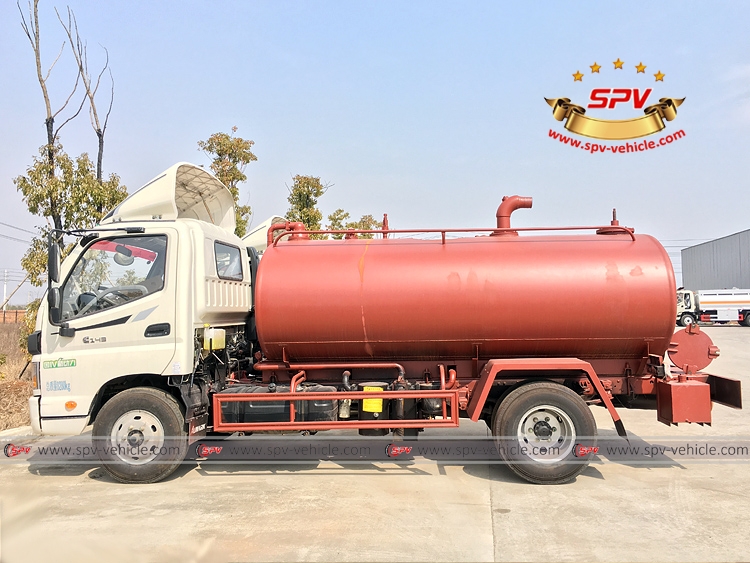 Sewer vacuum truck Foton - S